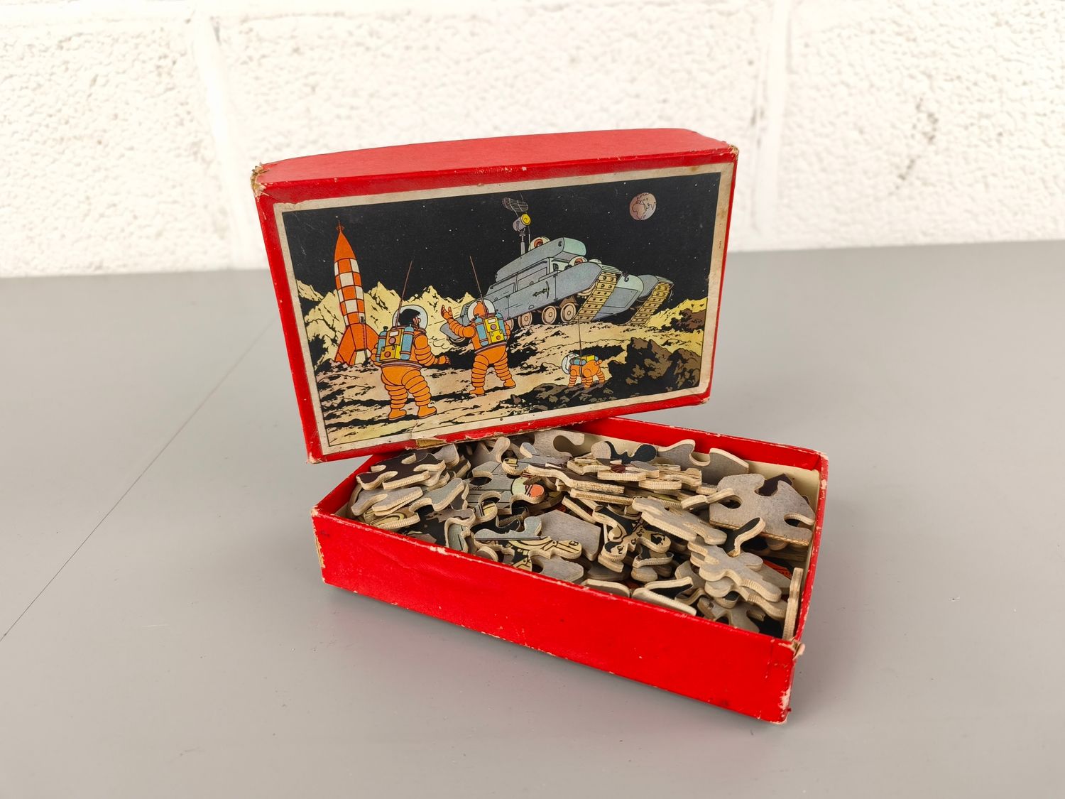 Old wooden Tintin puzzle