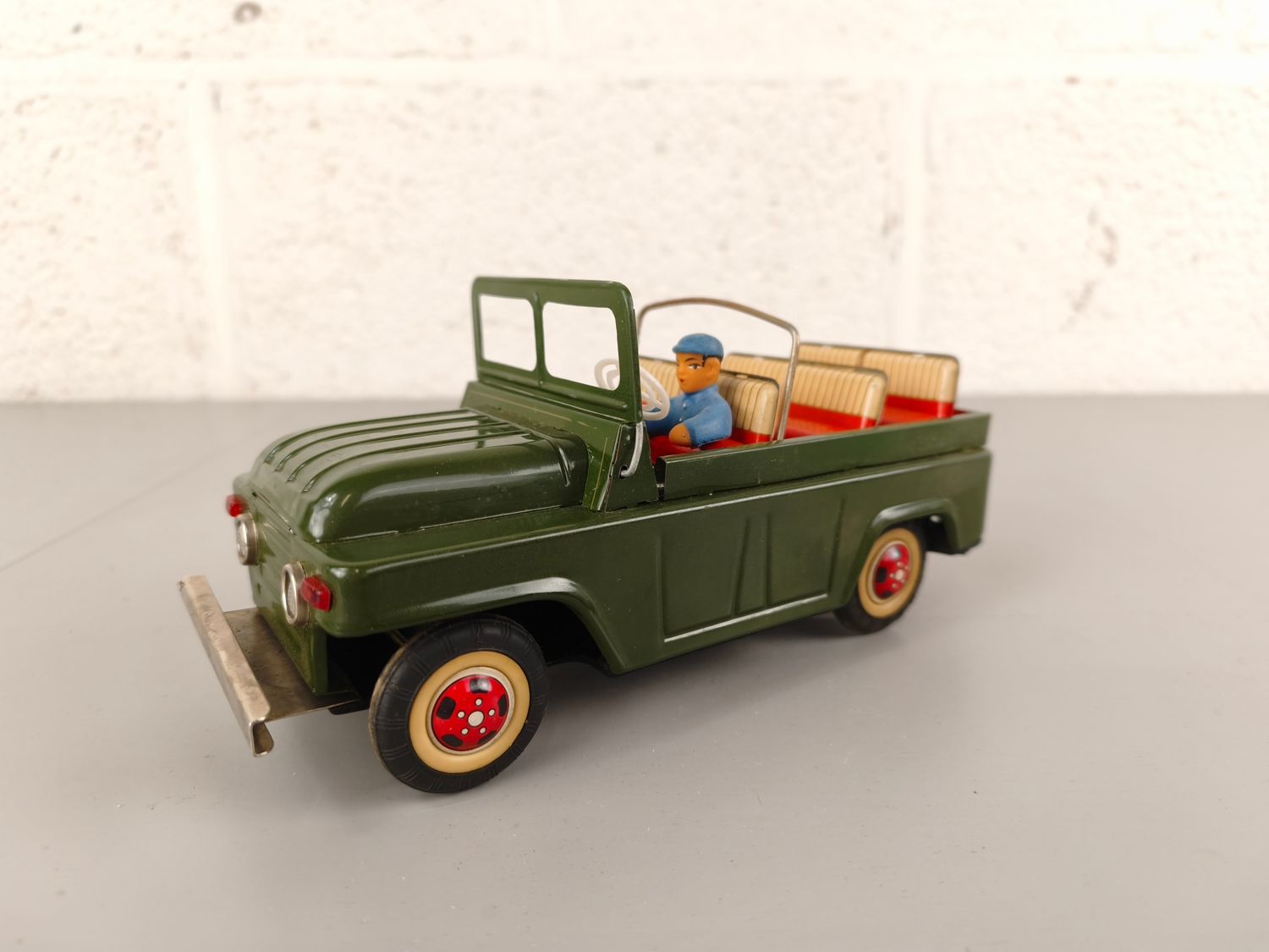 Tin toy car / military jeep MF-959