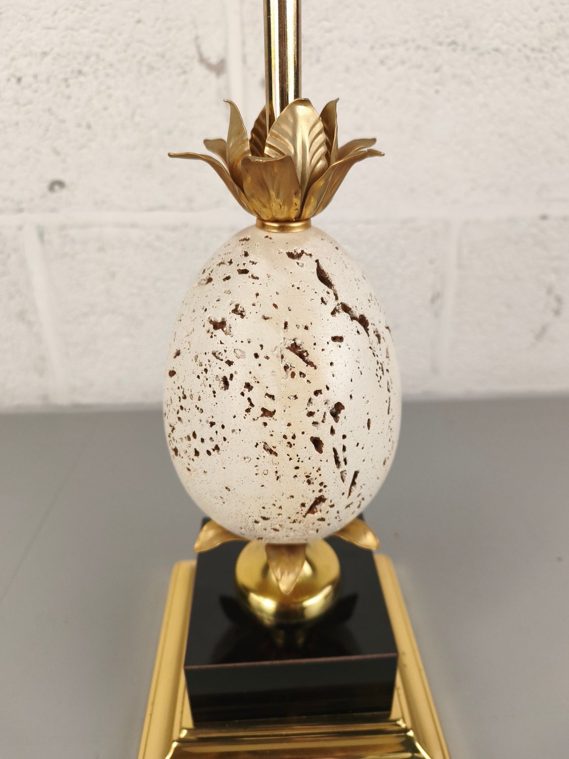 Vintage table lamp with travertine egg