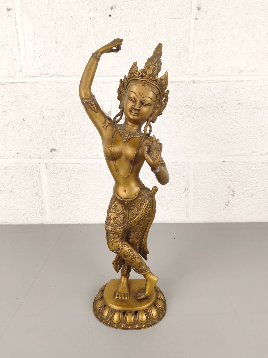 Bronze statue of Tara Vitarka Mudra