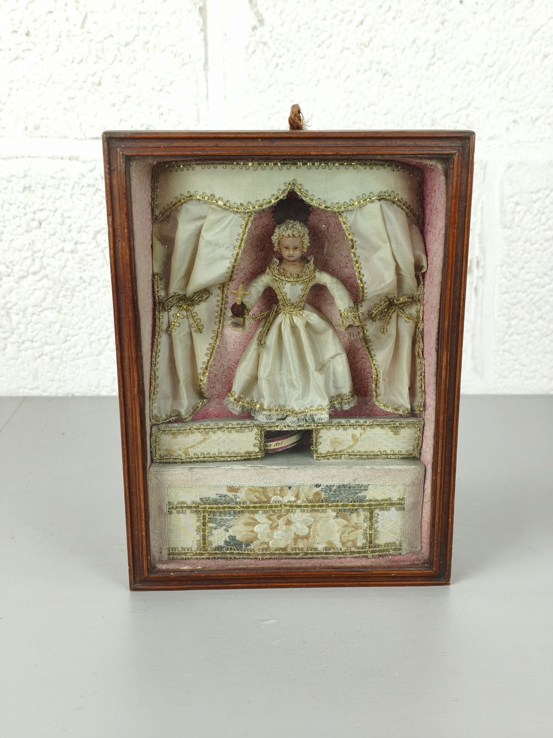 Antique communicant in wax, 19th century