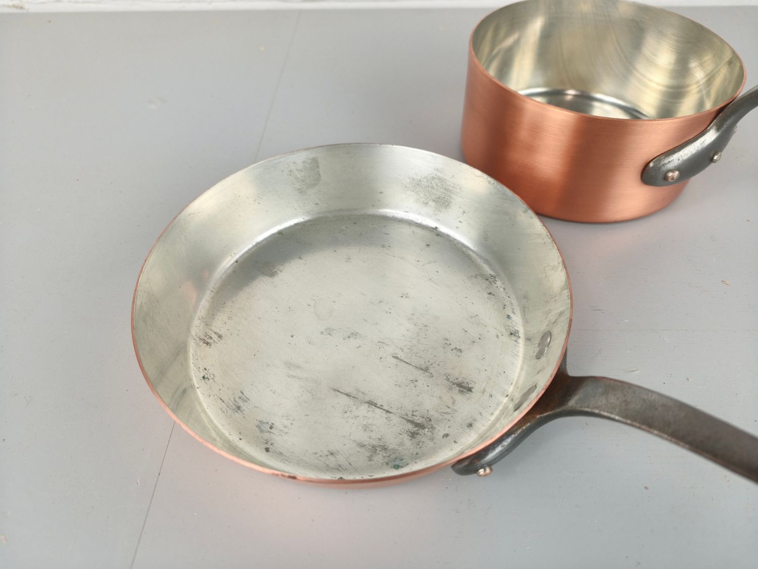 Pair of copper saucepans