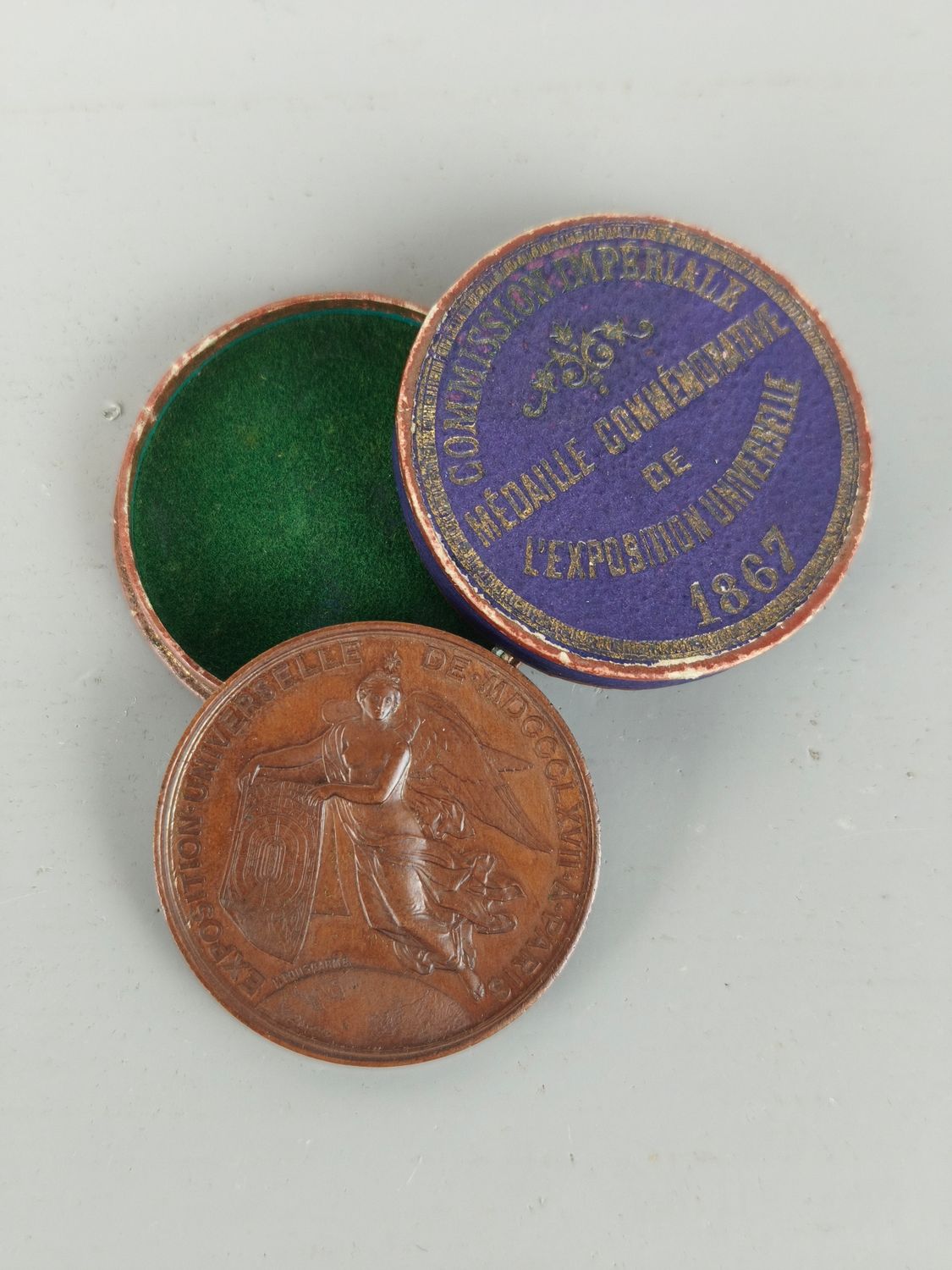 Bronze commemorative medal Expo 1867 Paris
