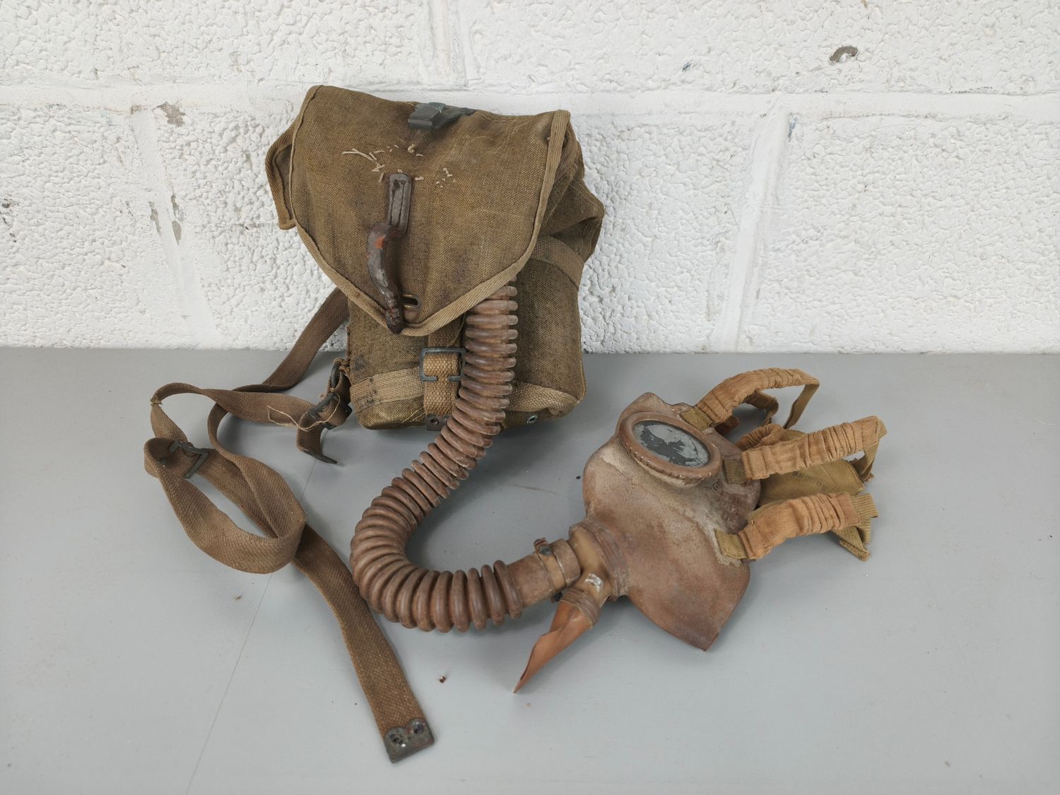 Belgian WW2 gasmask