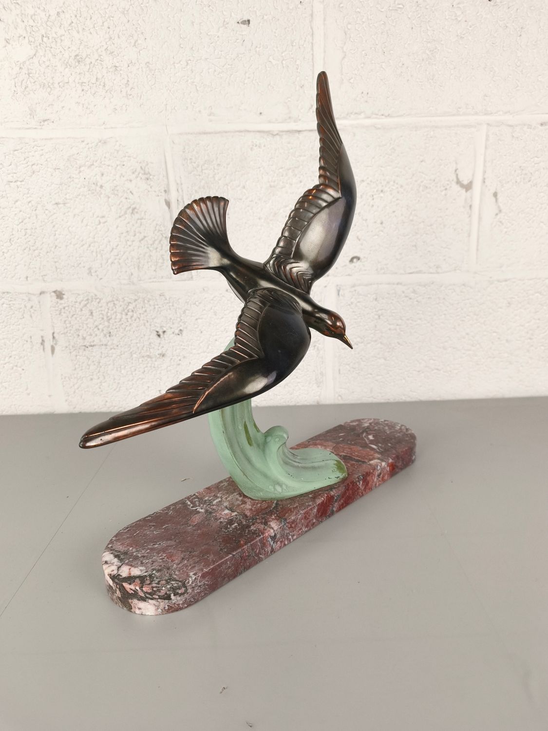 Art deco statue seagull