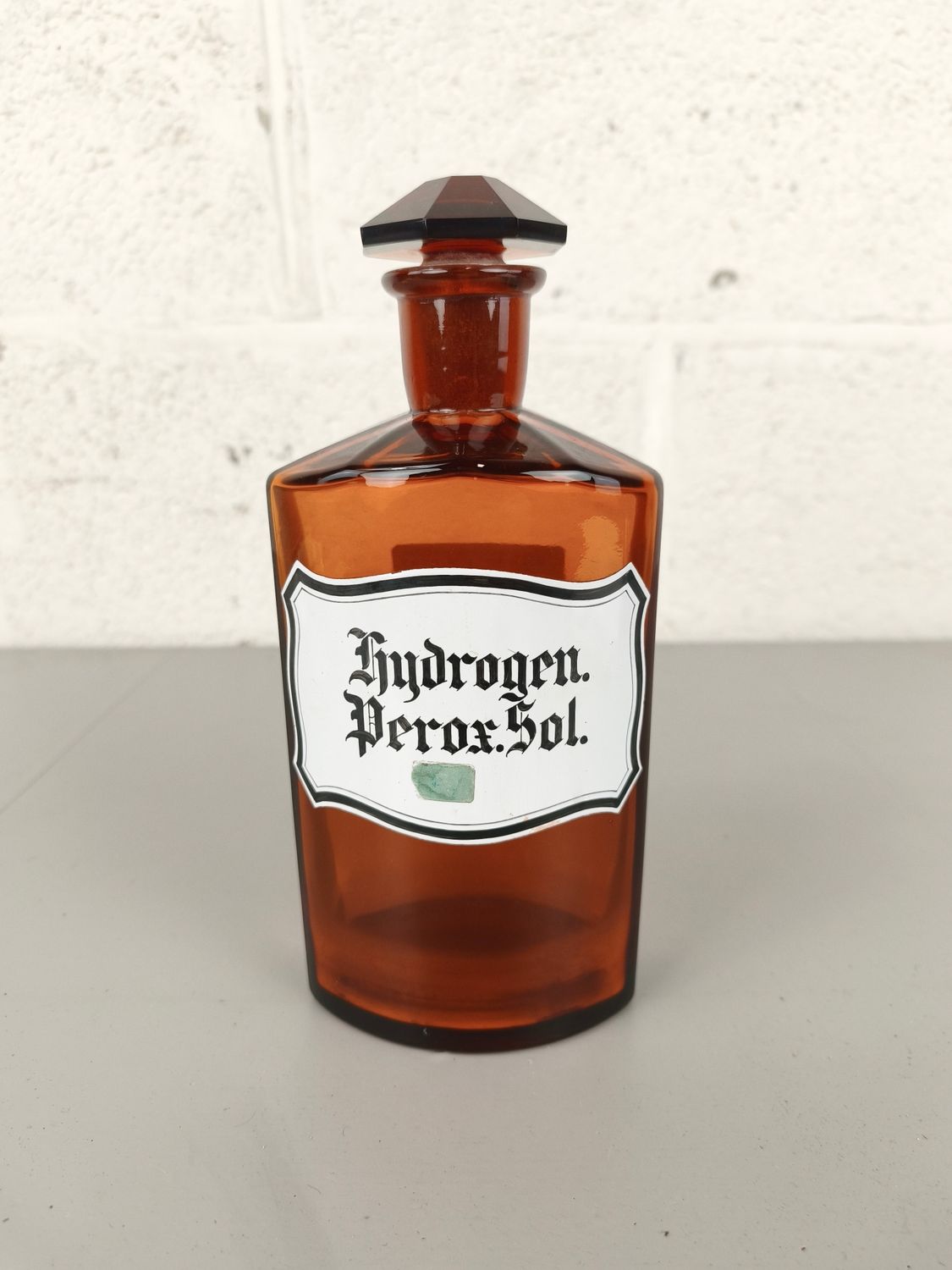 Large apothecary bottle enamelled