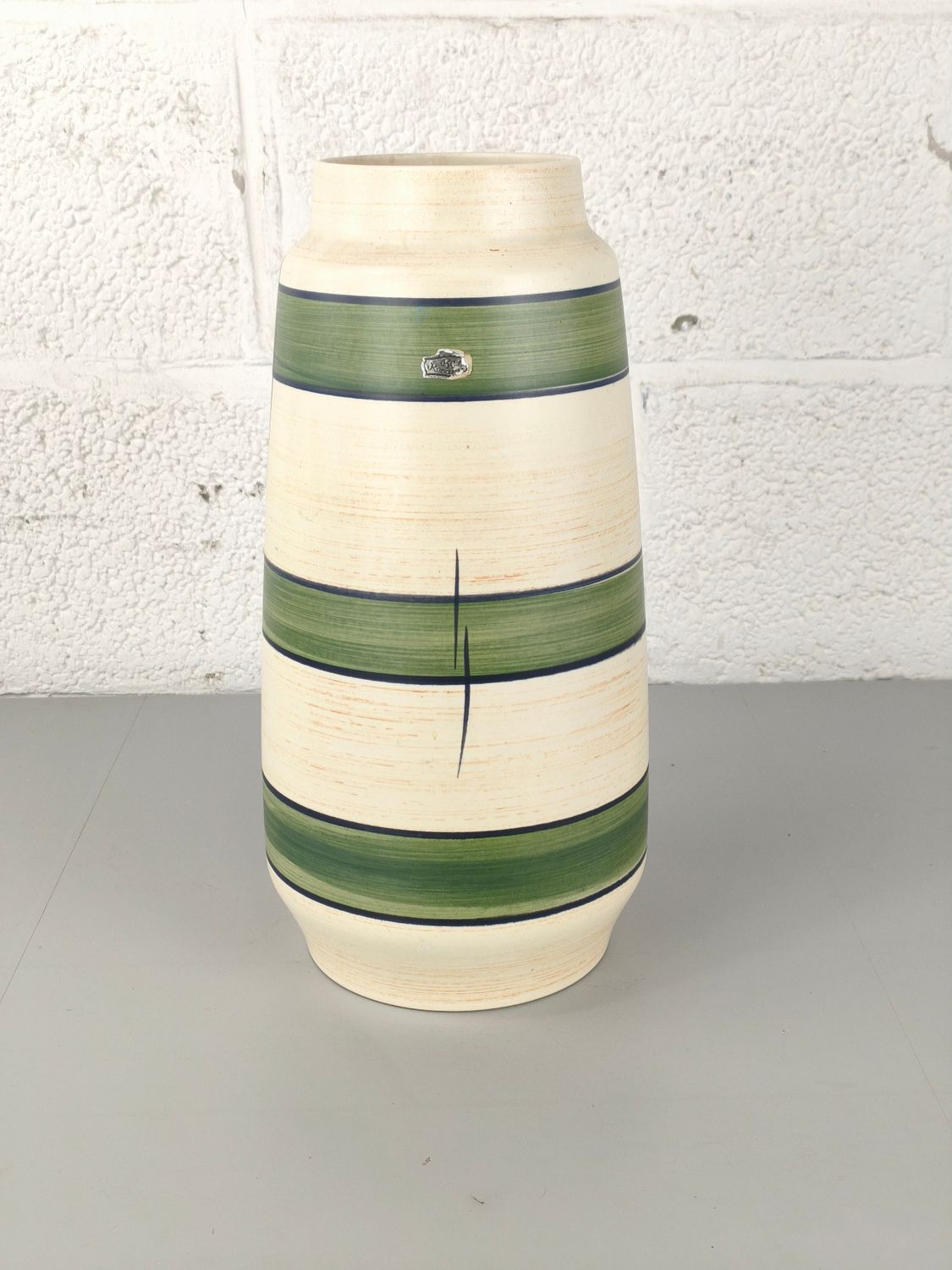 Vintage W-Germany vase Bay 855-40