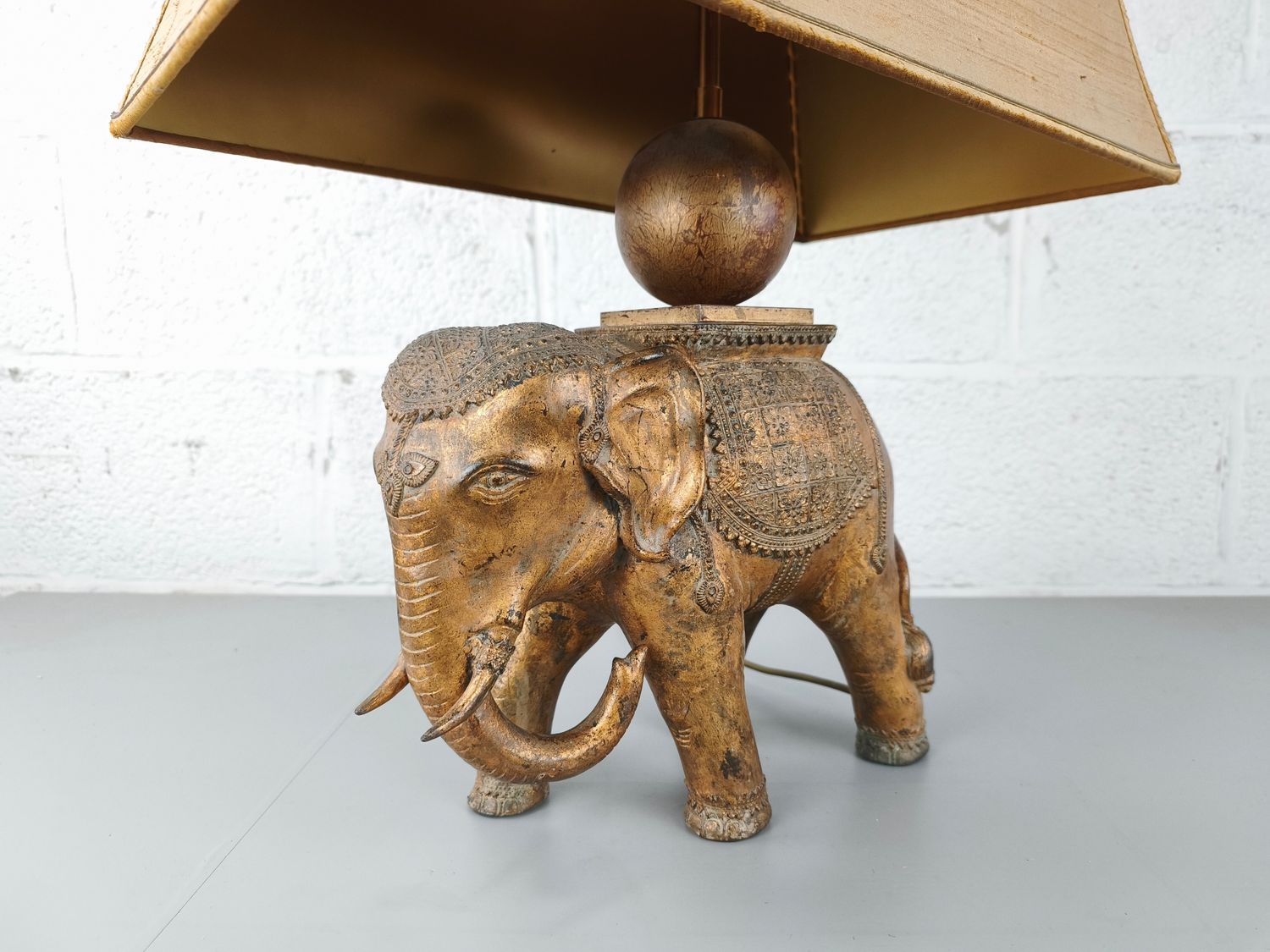 Vintage table lamp with elephant