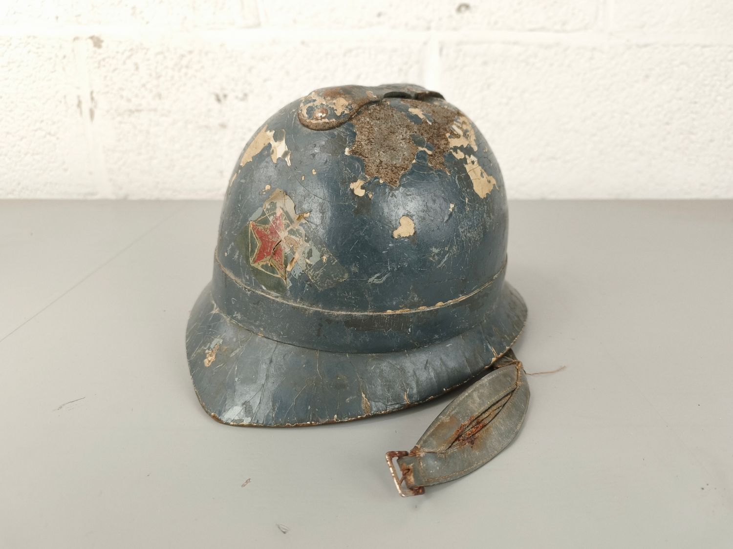 Yogoslavian police helmet