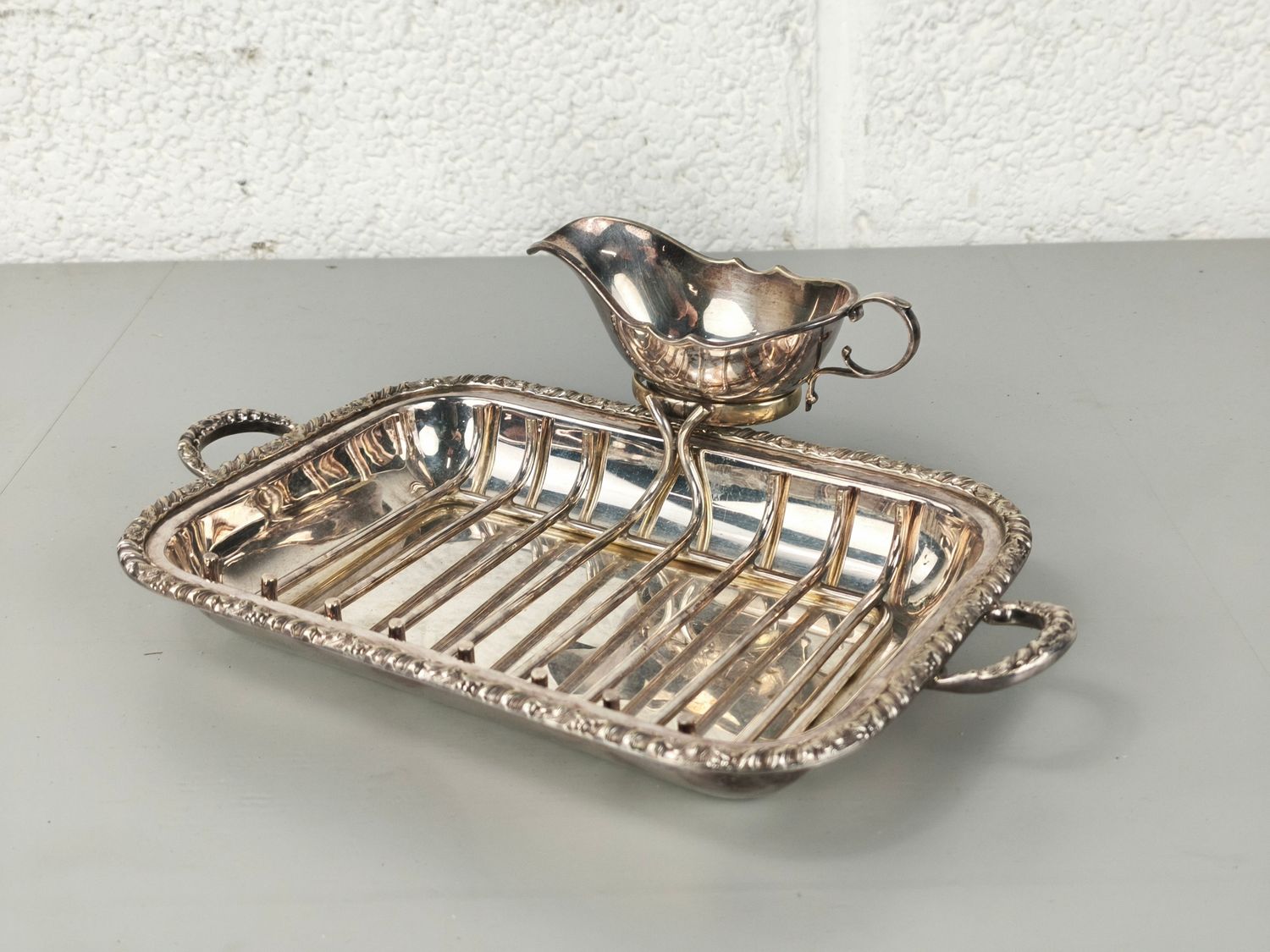 Silver-plated asparagus dish