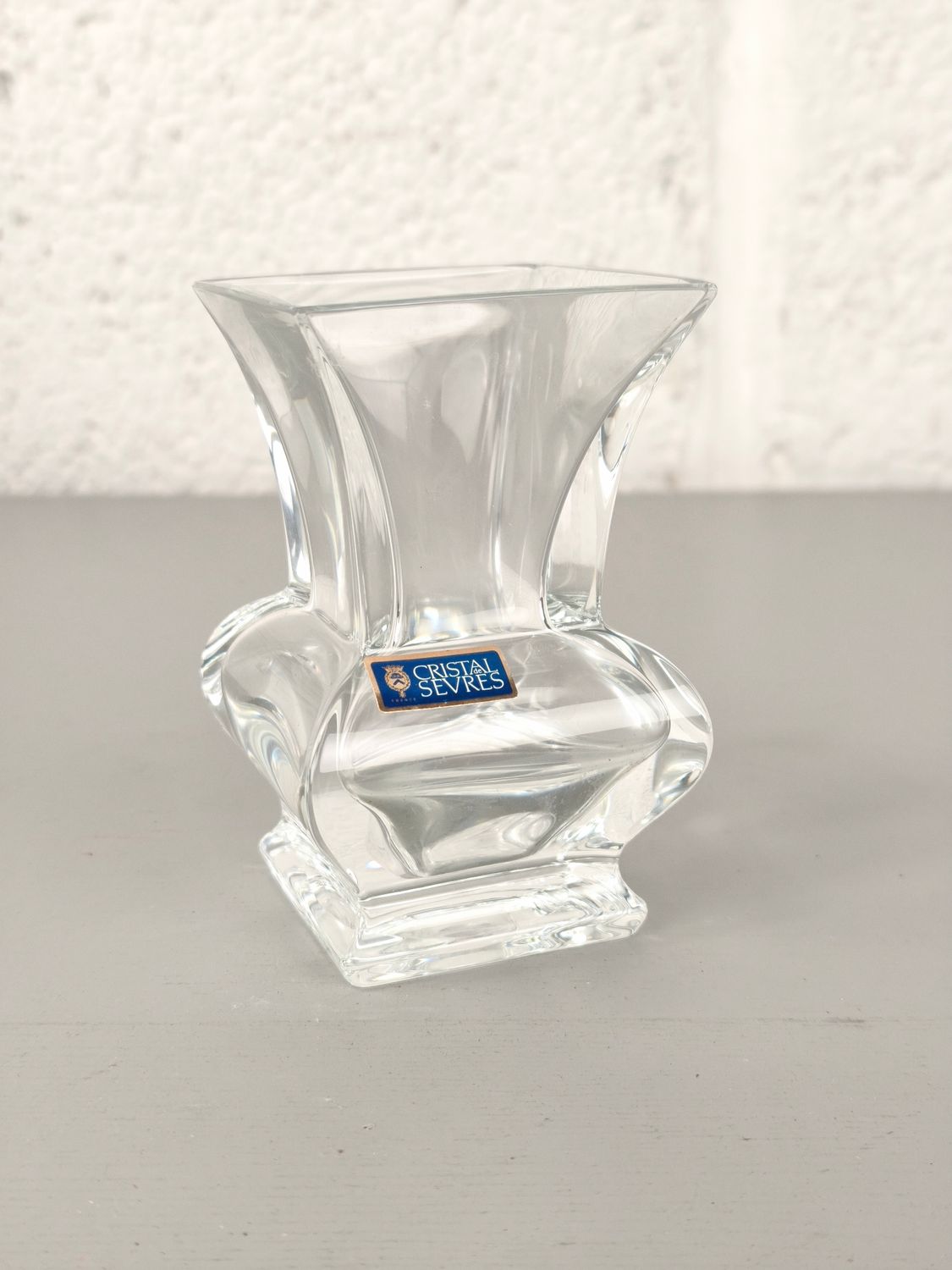 Cristal de Sèvres model Shanghai vase