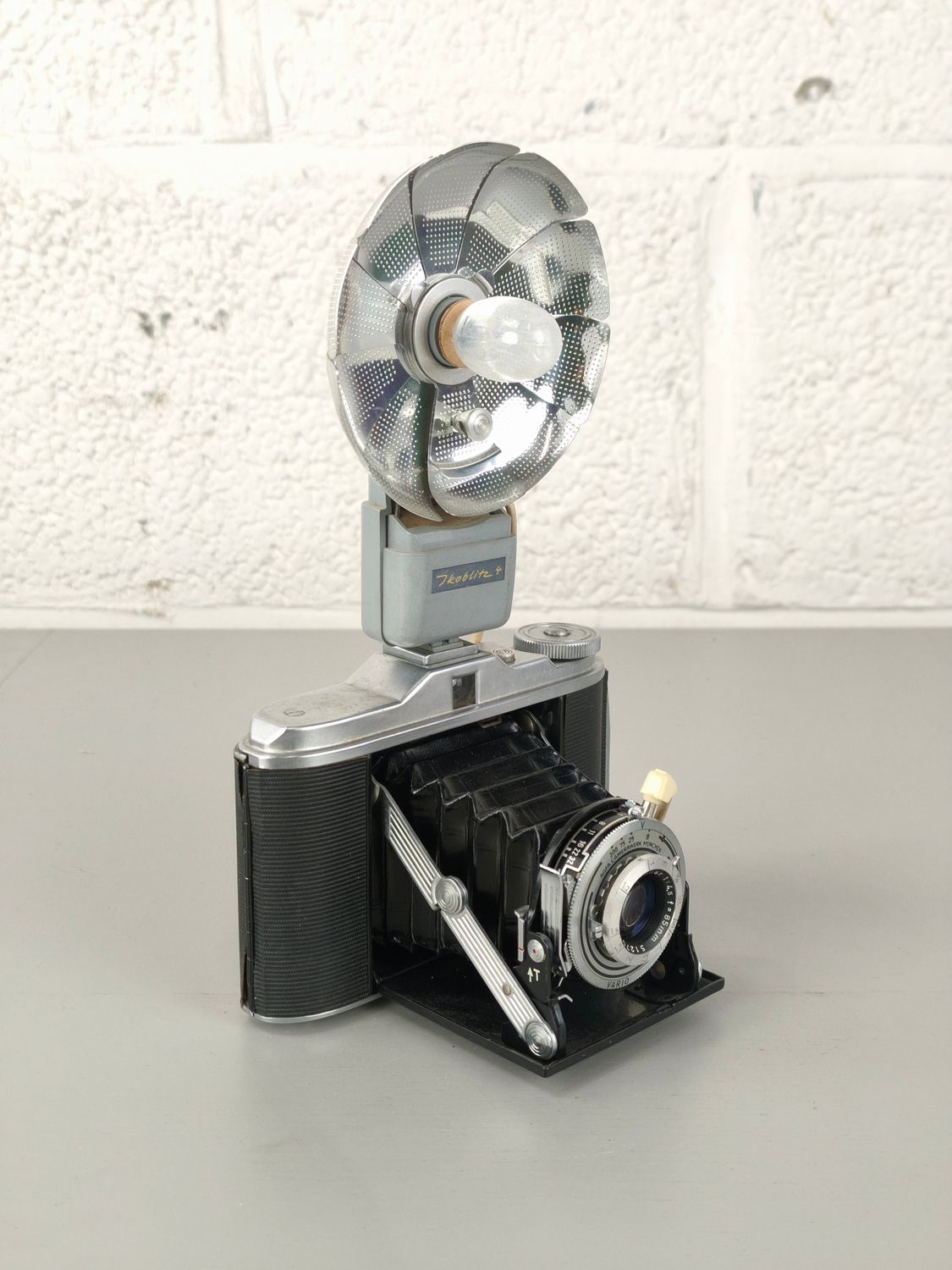 Agfa Isolette V camera