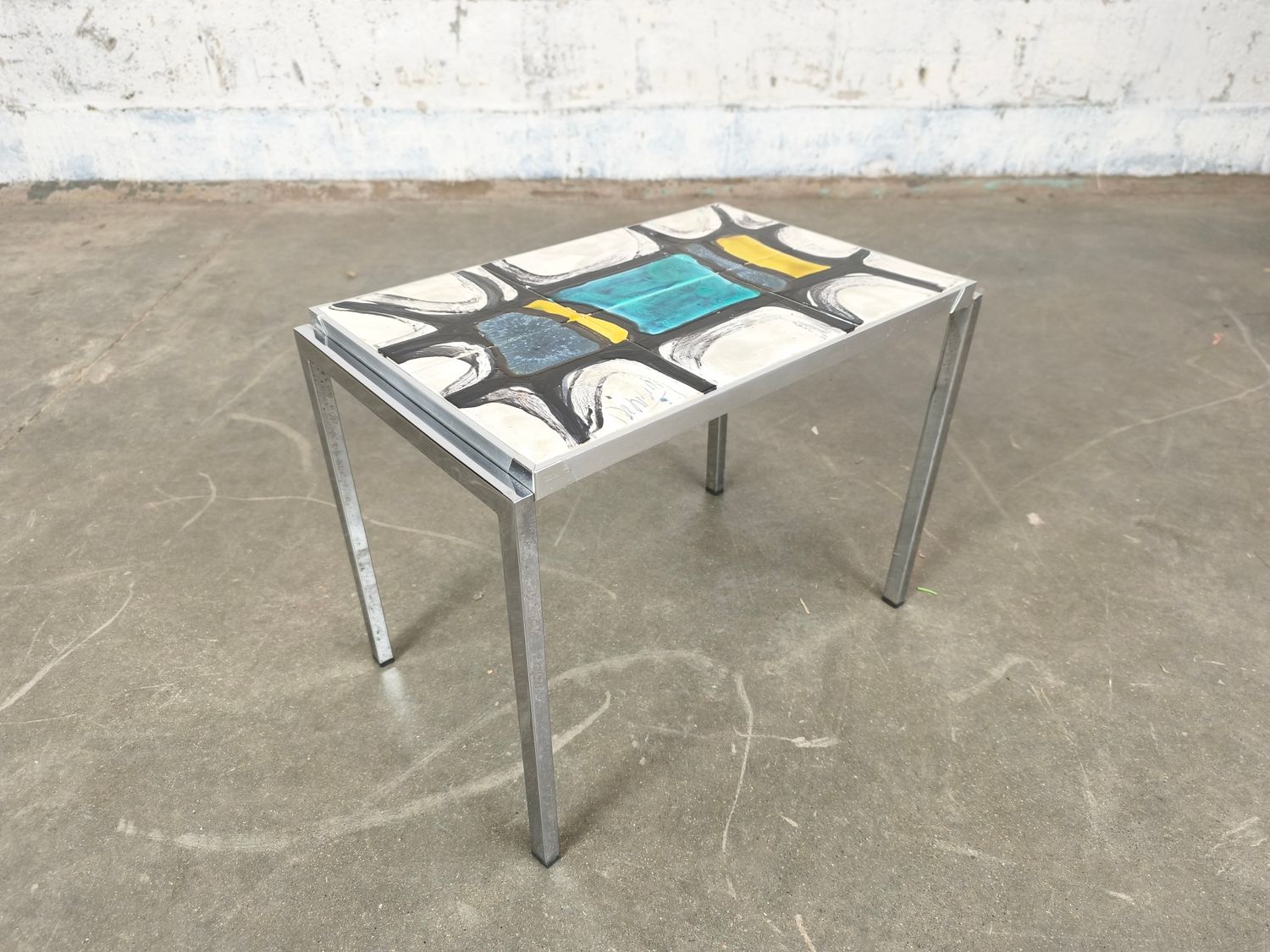 Vintage side table Denisco