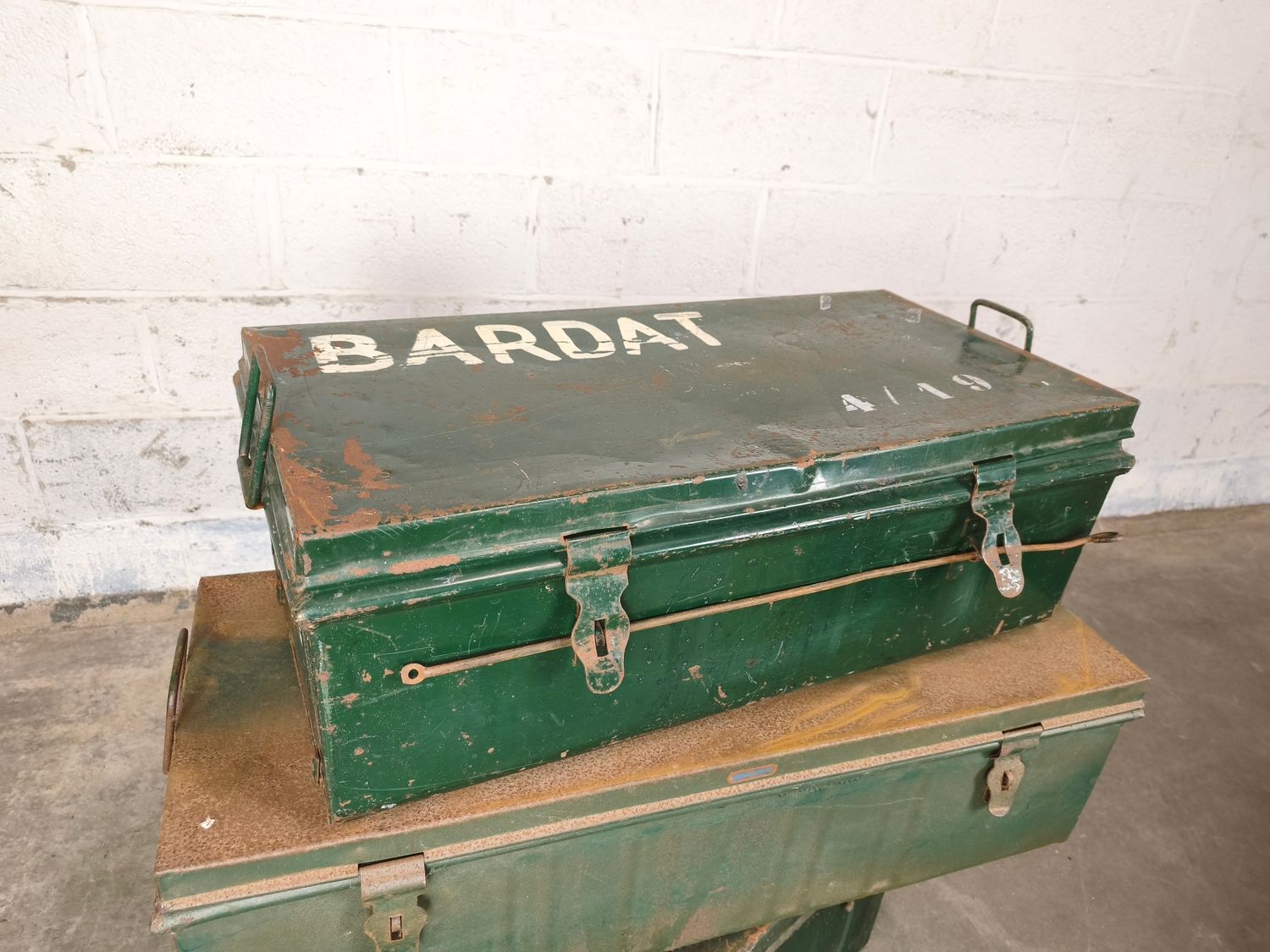 5 metal chests
