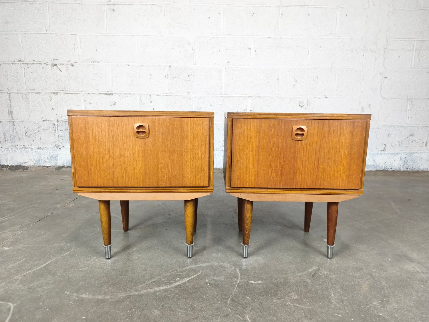 Pair of vintage nightstands