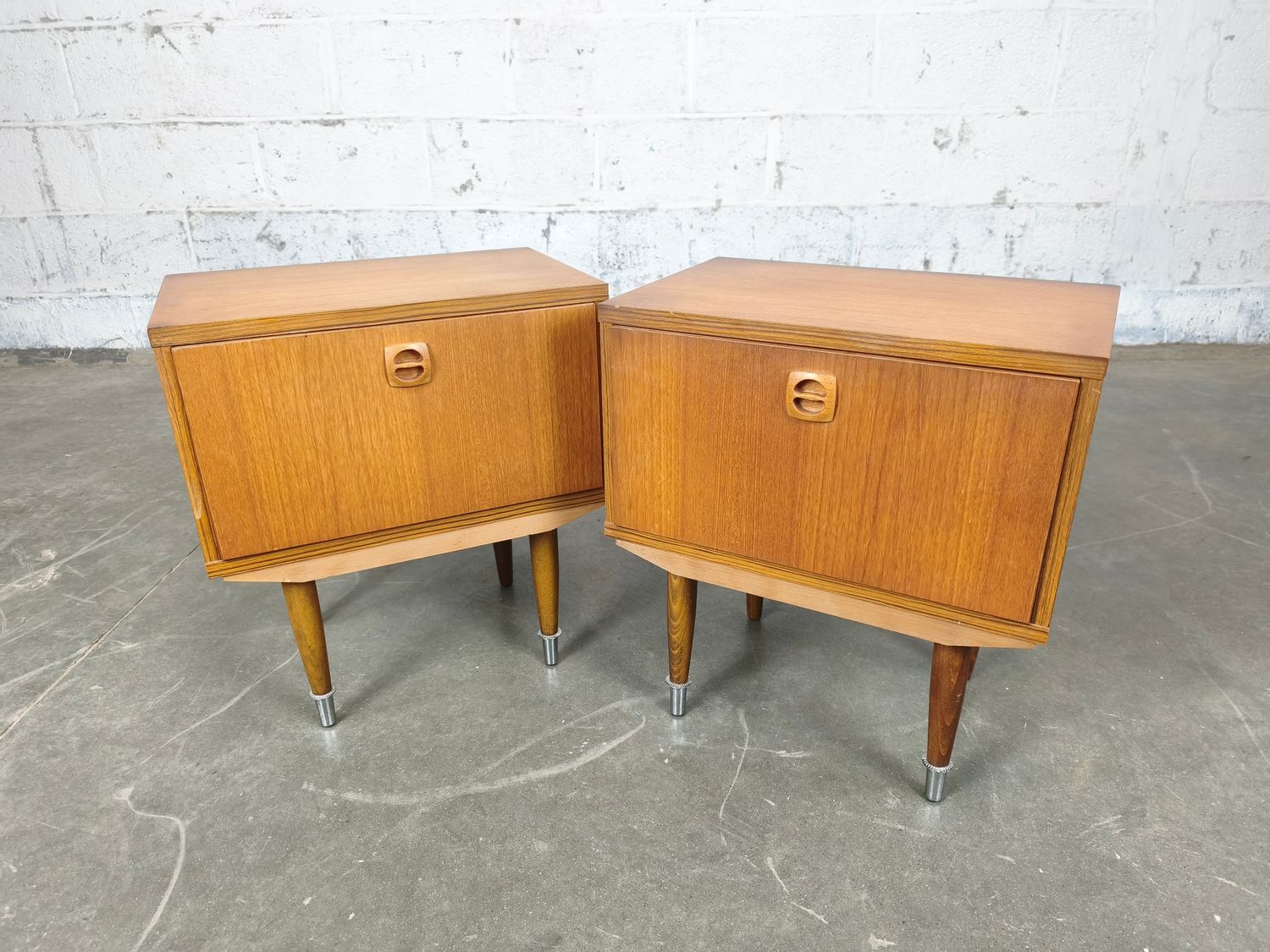 Pair of vintage nightstands