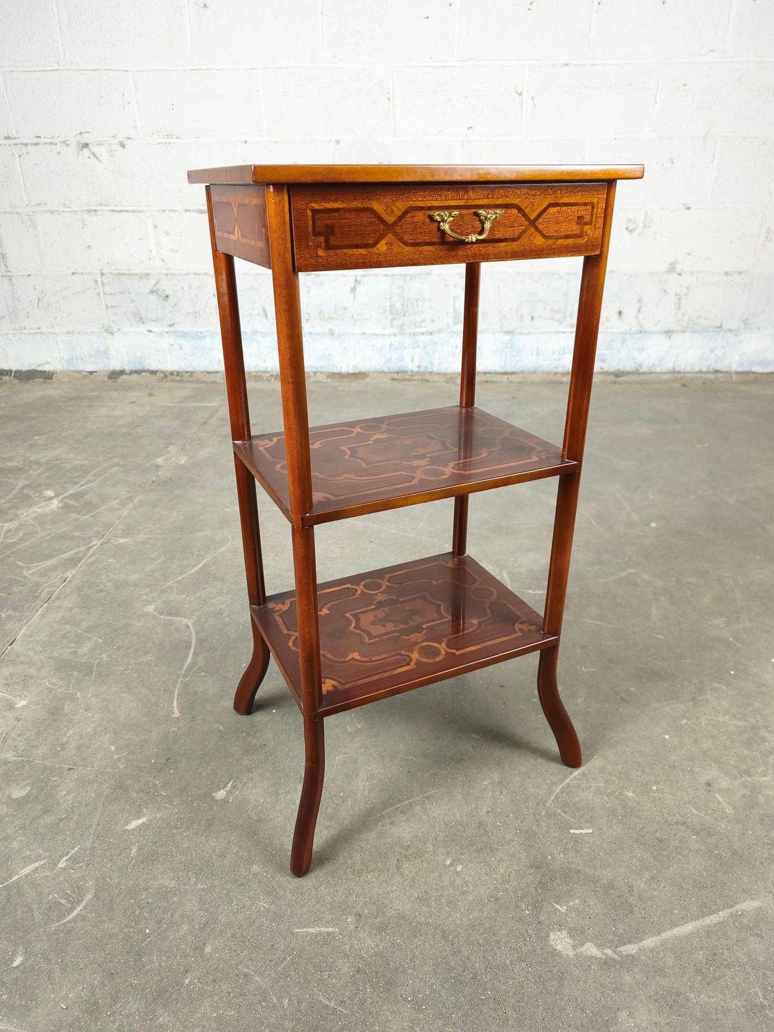 Three-tier table with marquetry