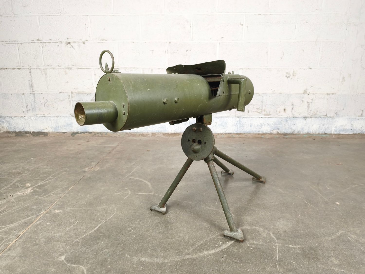 Training machine gun