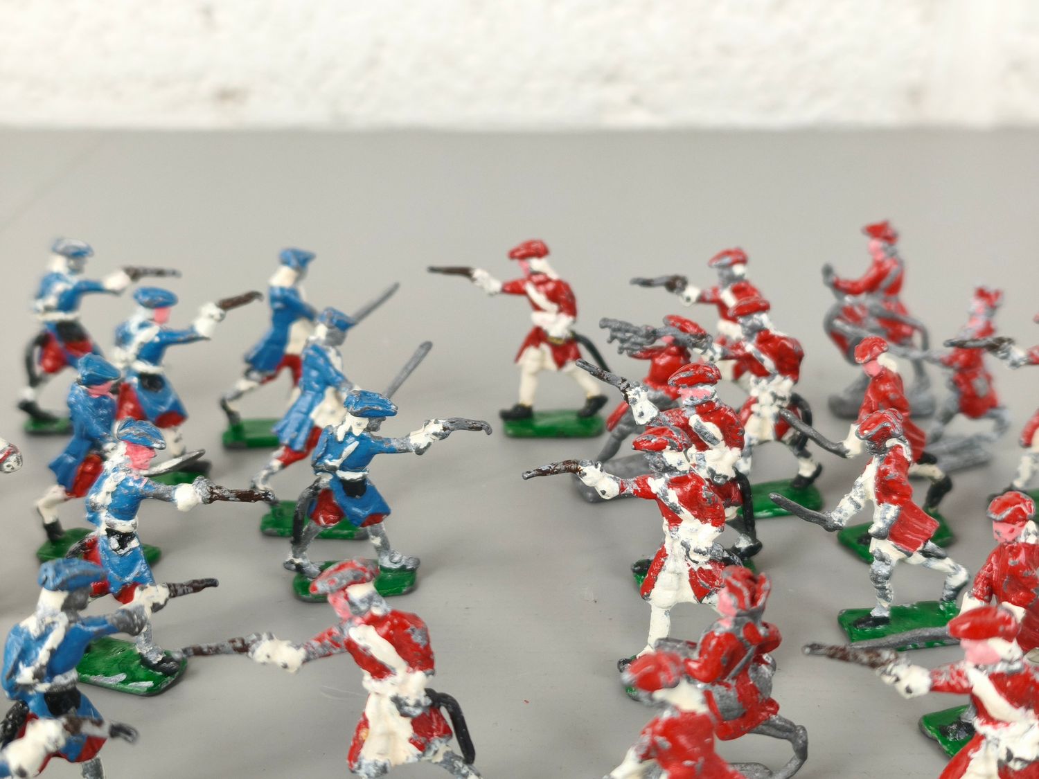 Tin soldiers