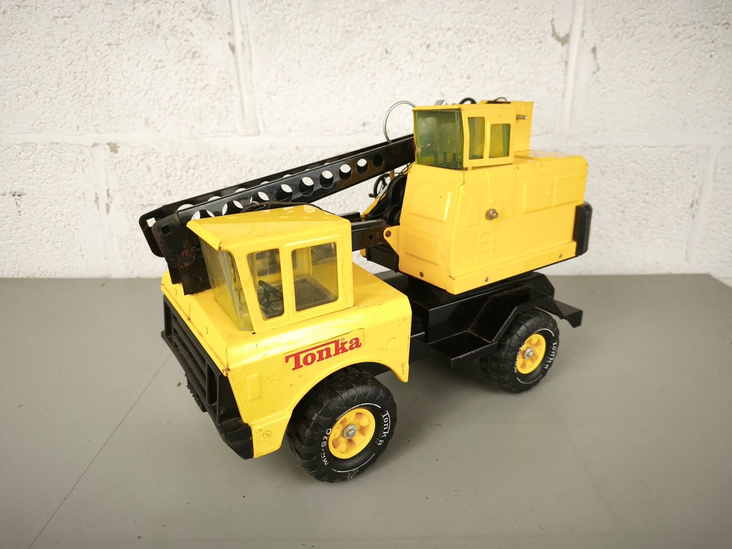 Tonka crane
