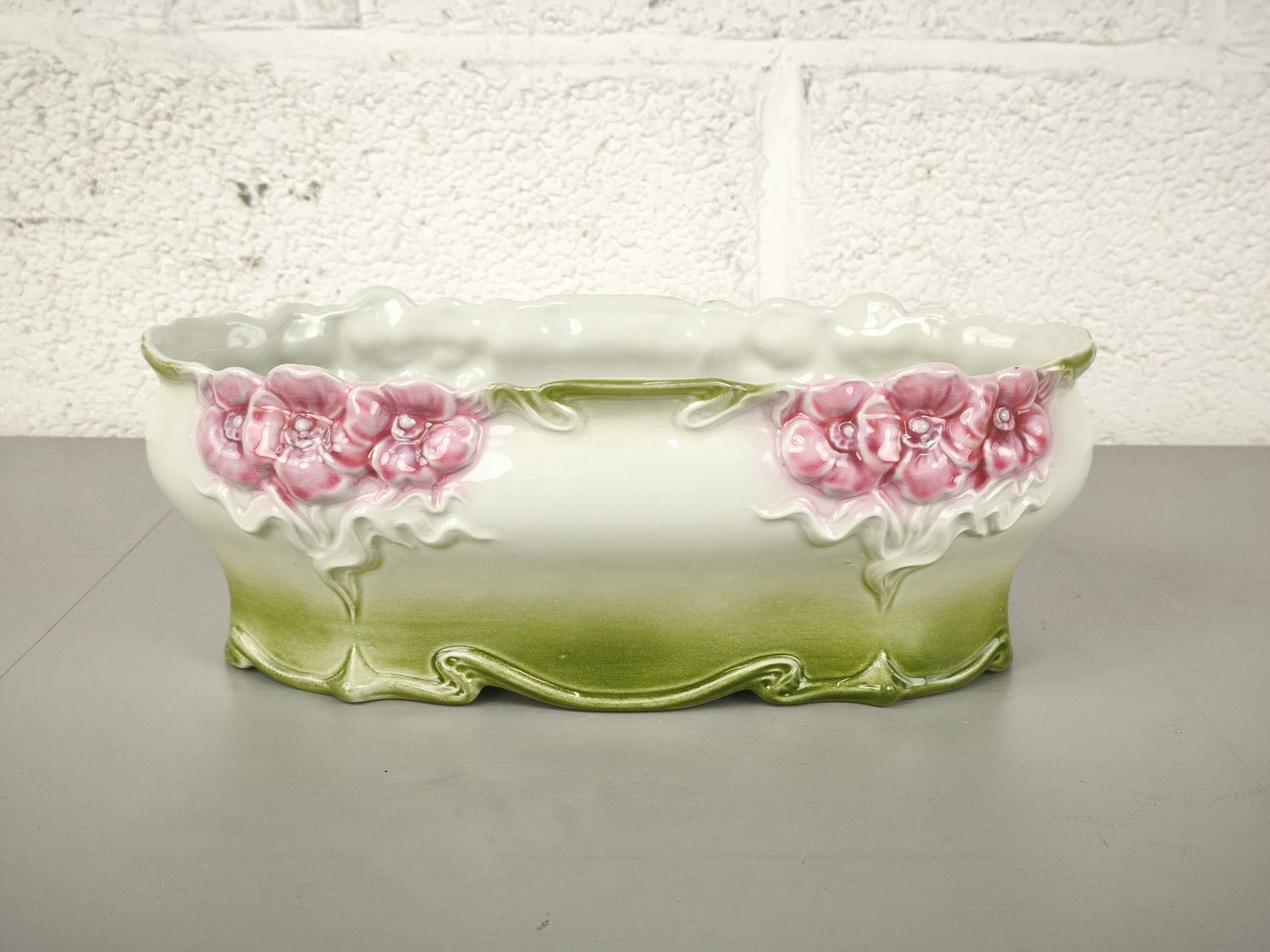 Art nouveau jardinière