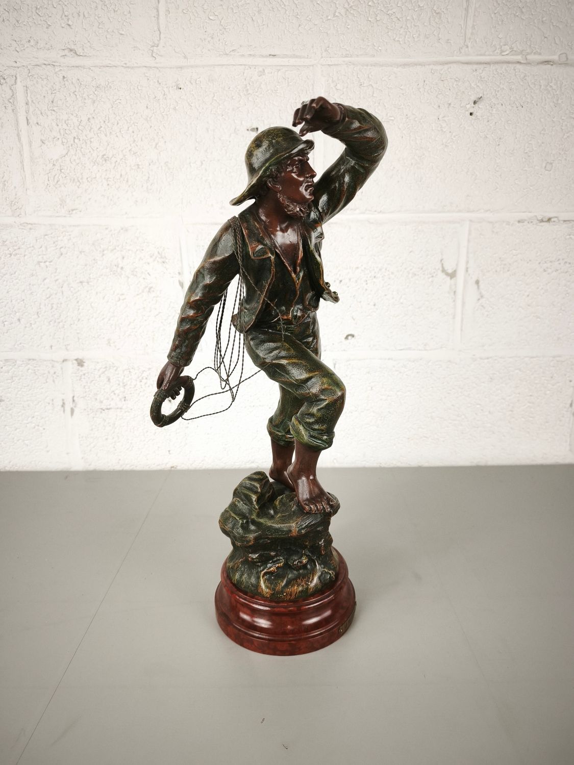 Zamak statue le seuveteur