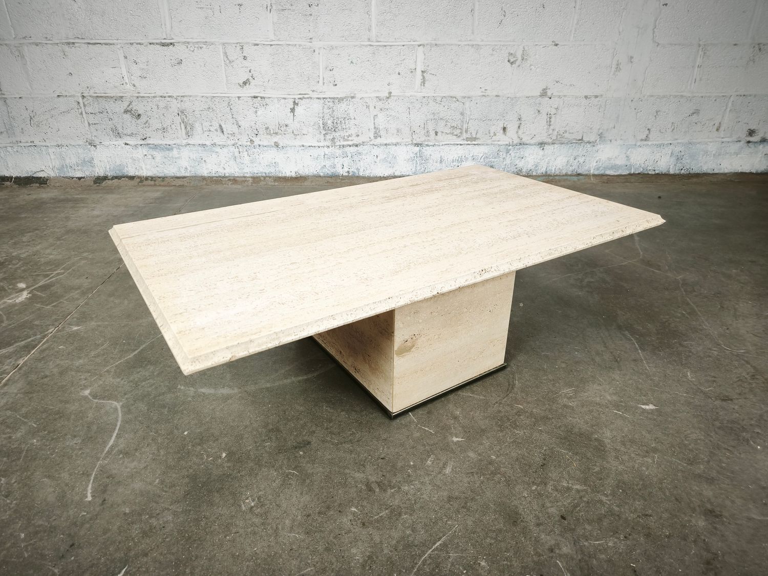 Travetin coffee table