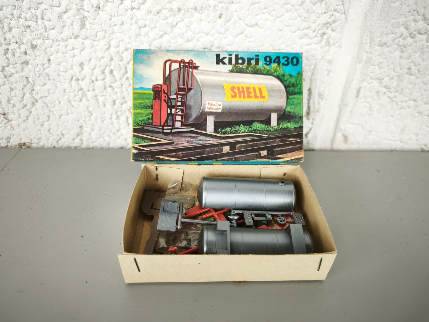 Kibri model kit