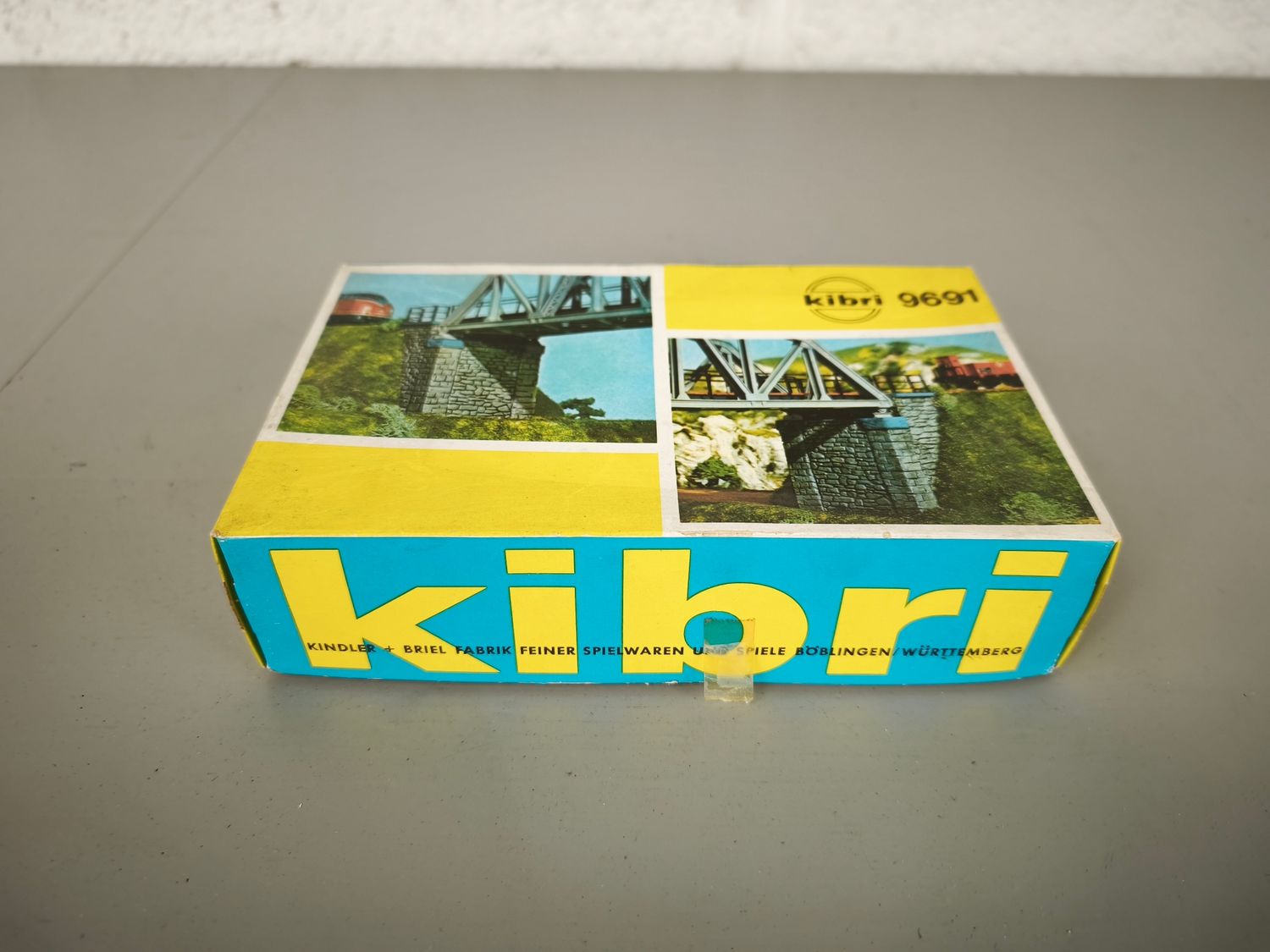 Kibri model kit