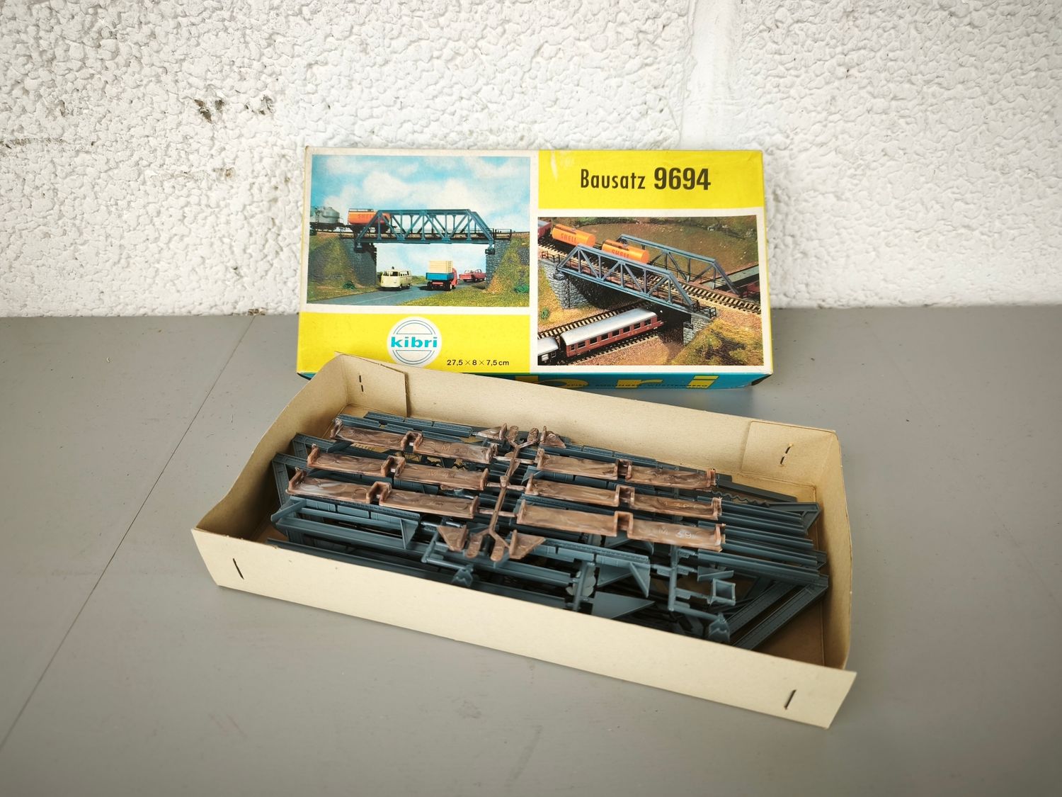 Kibri model kit