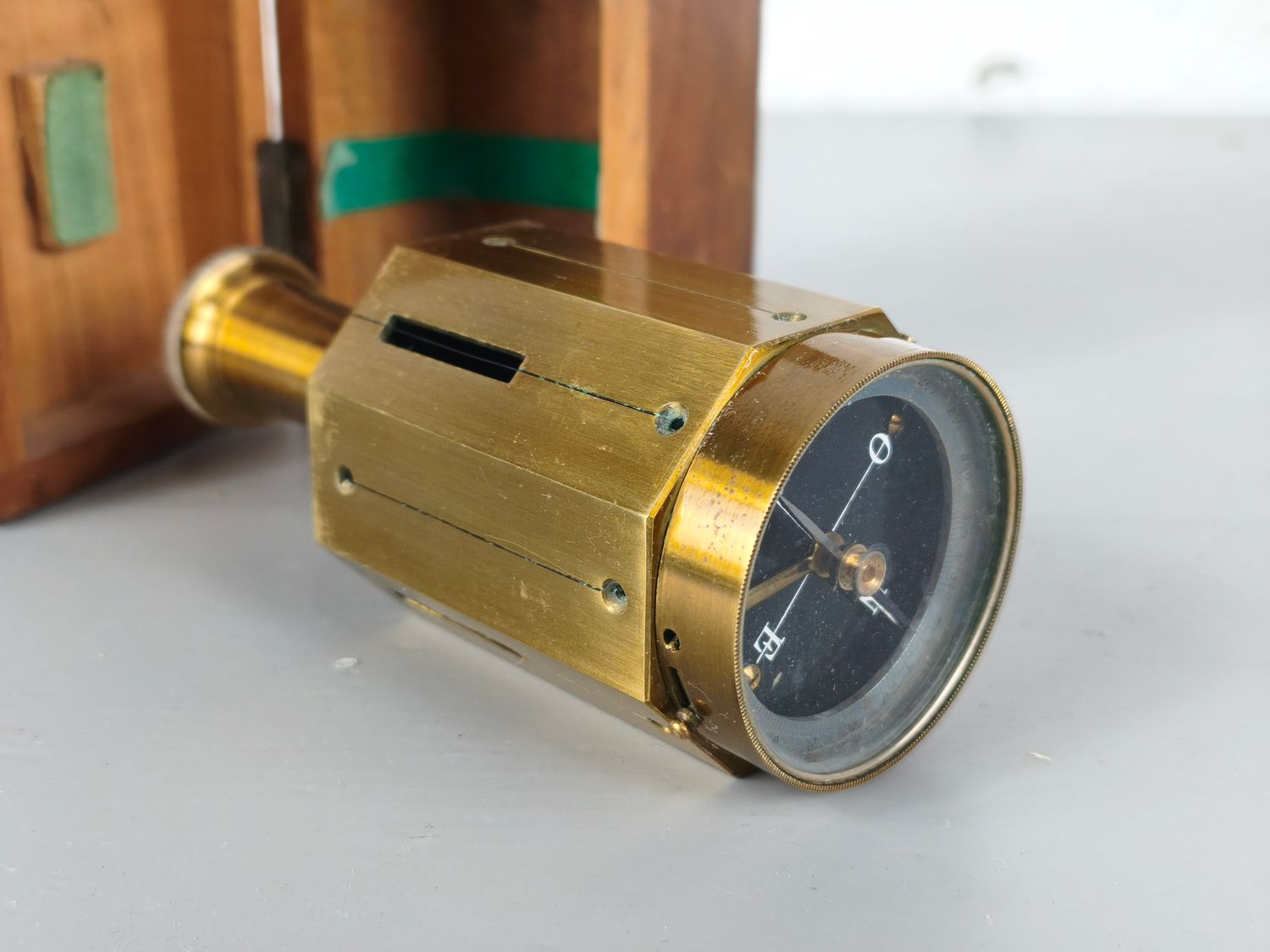 Surveyor's equer