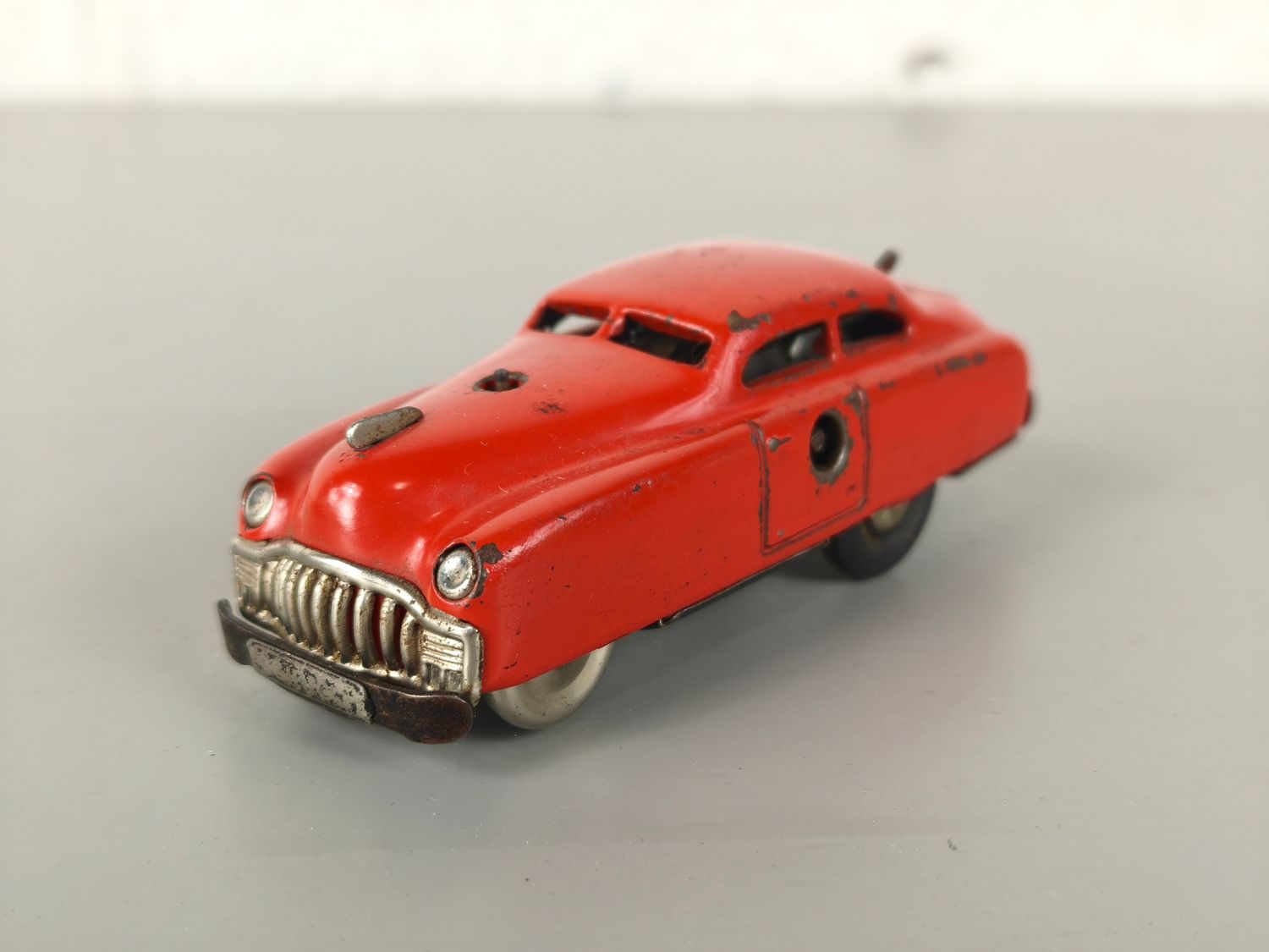 Schuco Varianto tin toy car