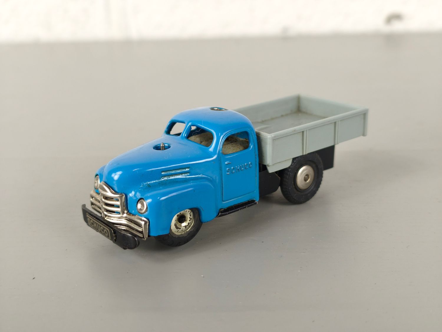 Schuco Varianto tin toy car