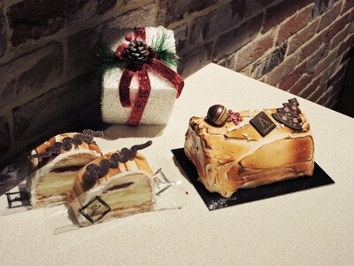 BUCHE CHAMPAGNE EN MERINGUE