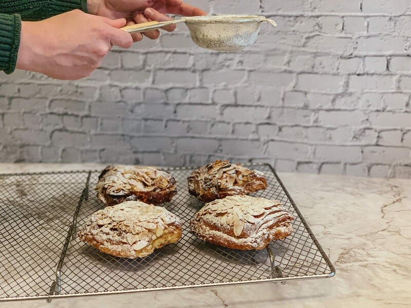 6 Croissant amandes