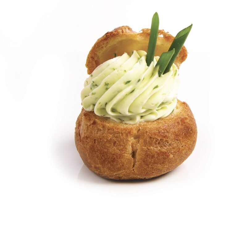 Profiterole mousse de fromage aux fines herbes