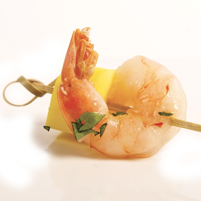 Brochette crevette, mangue, coriandre