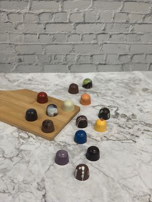 Chocolats et macarons
