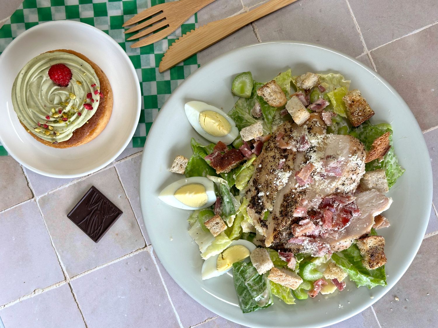 Salade repas césar au poulet