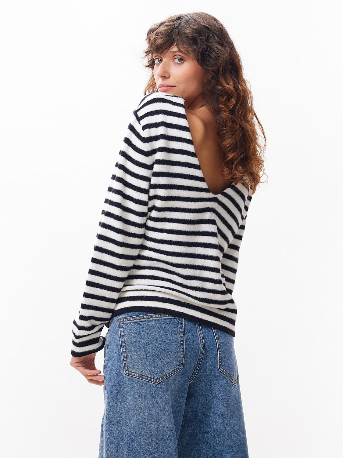Catwalk Junkie Gebreide Soft Trui Met V-Hals En Streep Dessin