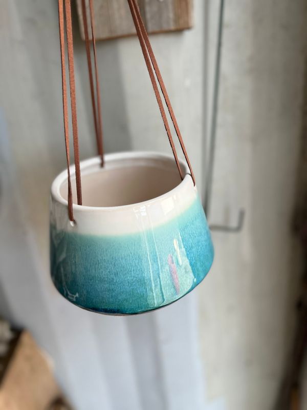 Hanging planter 2 tone aqua squat