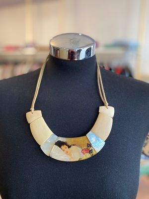 Collana resina quadro