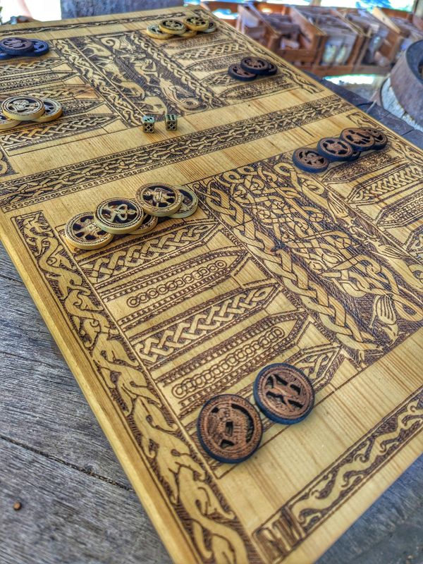 Historisches Backgammon aus Holz – Gloucester Tabula