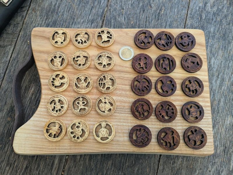 Gloucester-Tabula-Spielsteine aus Holz – 30 Stück