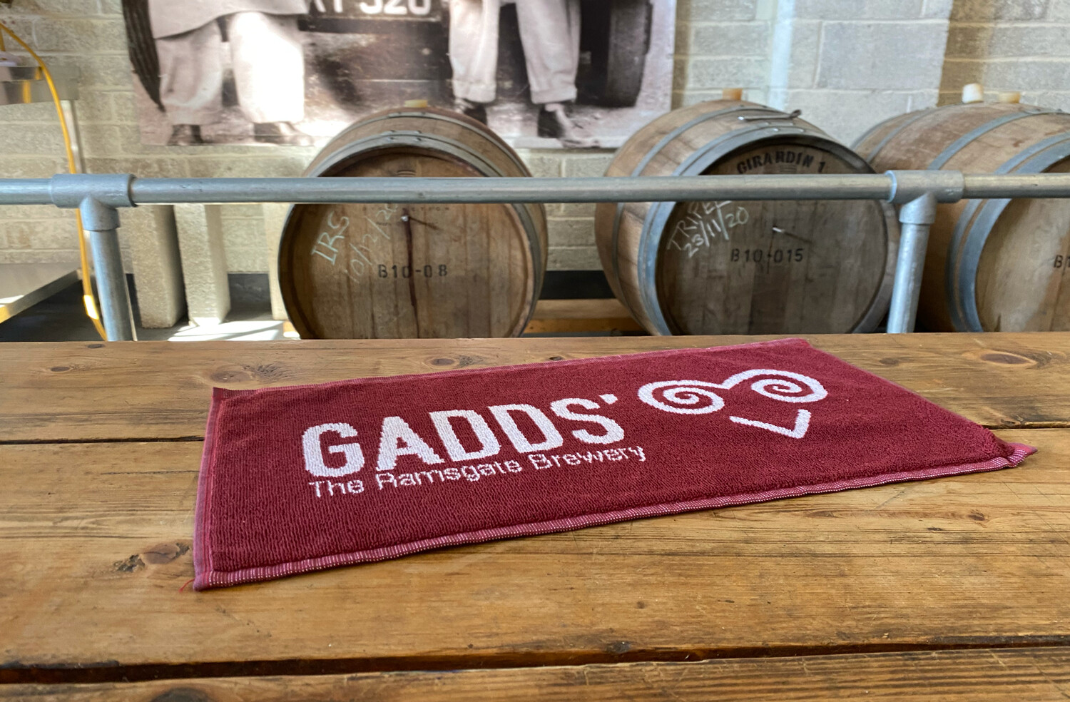 GADDS&#39; bar towel