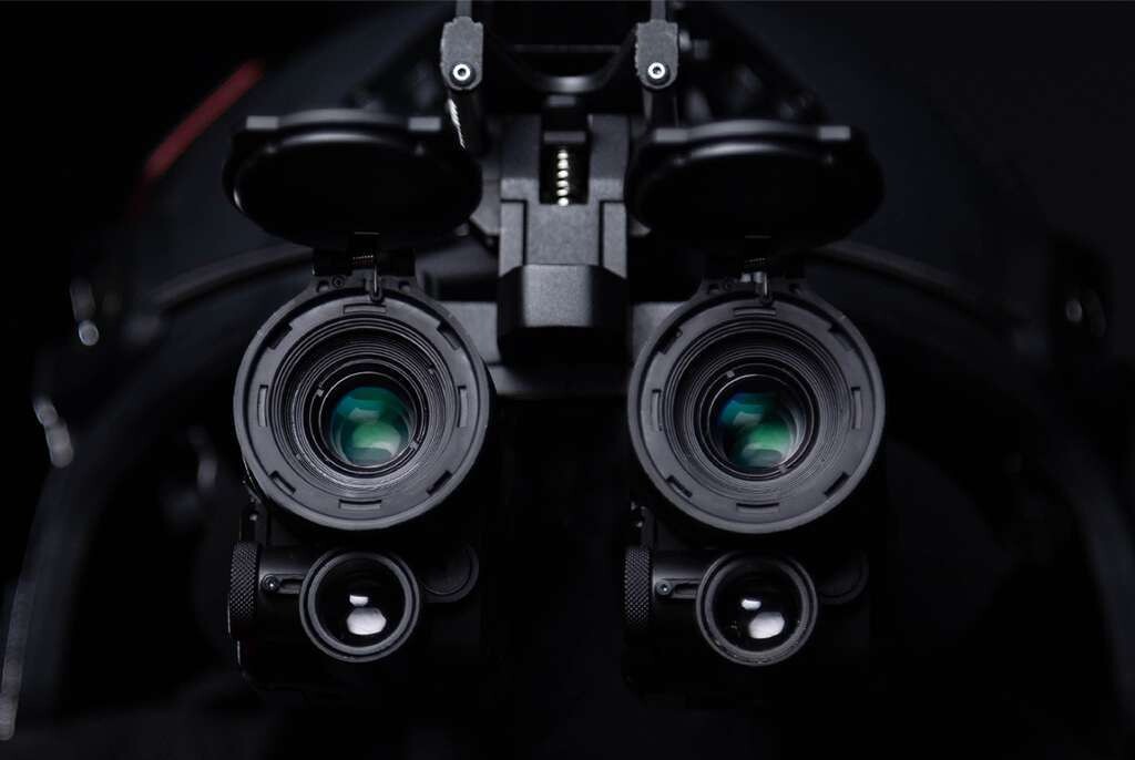 Wraith 4K Digital Night Vision Monocular doble