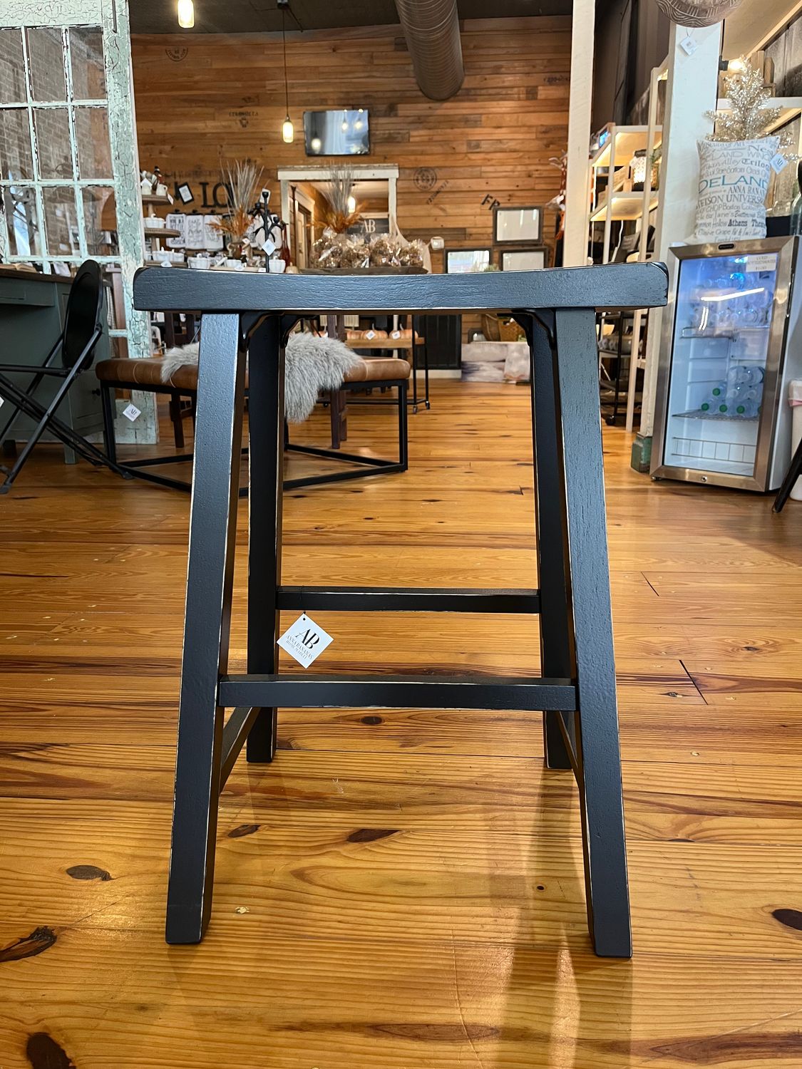 AB Saddle Stool