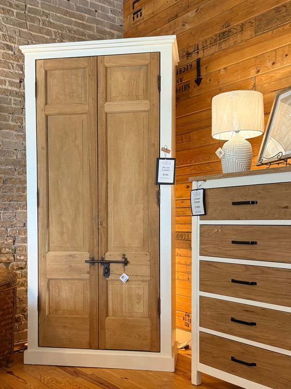 AB Linen Cupboard