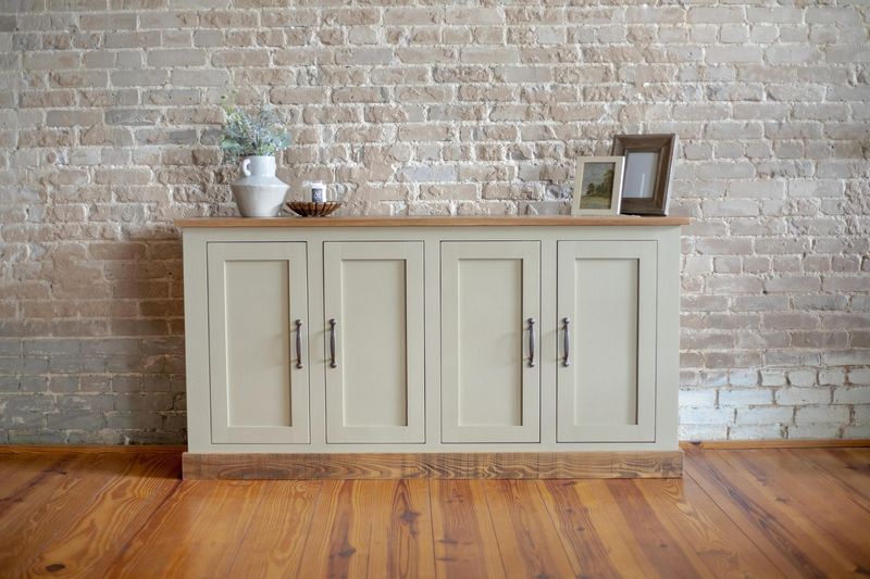 AB Amelia Console