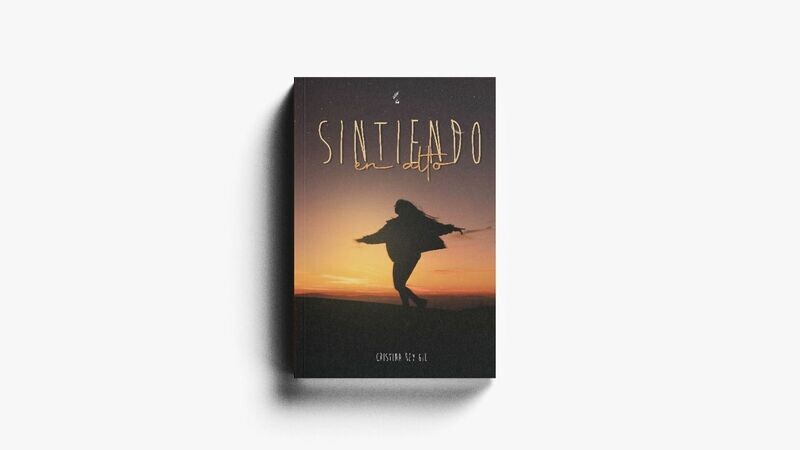 Sintiendo en alto / Cristina Rey Gil